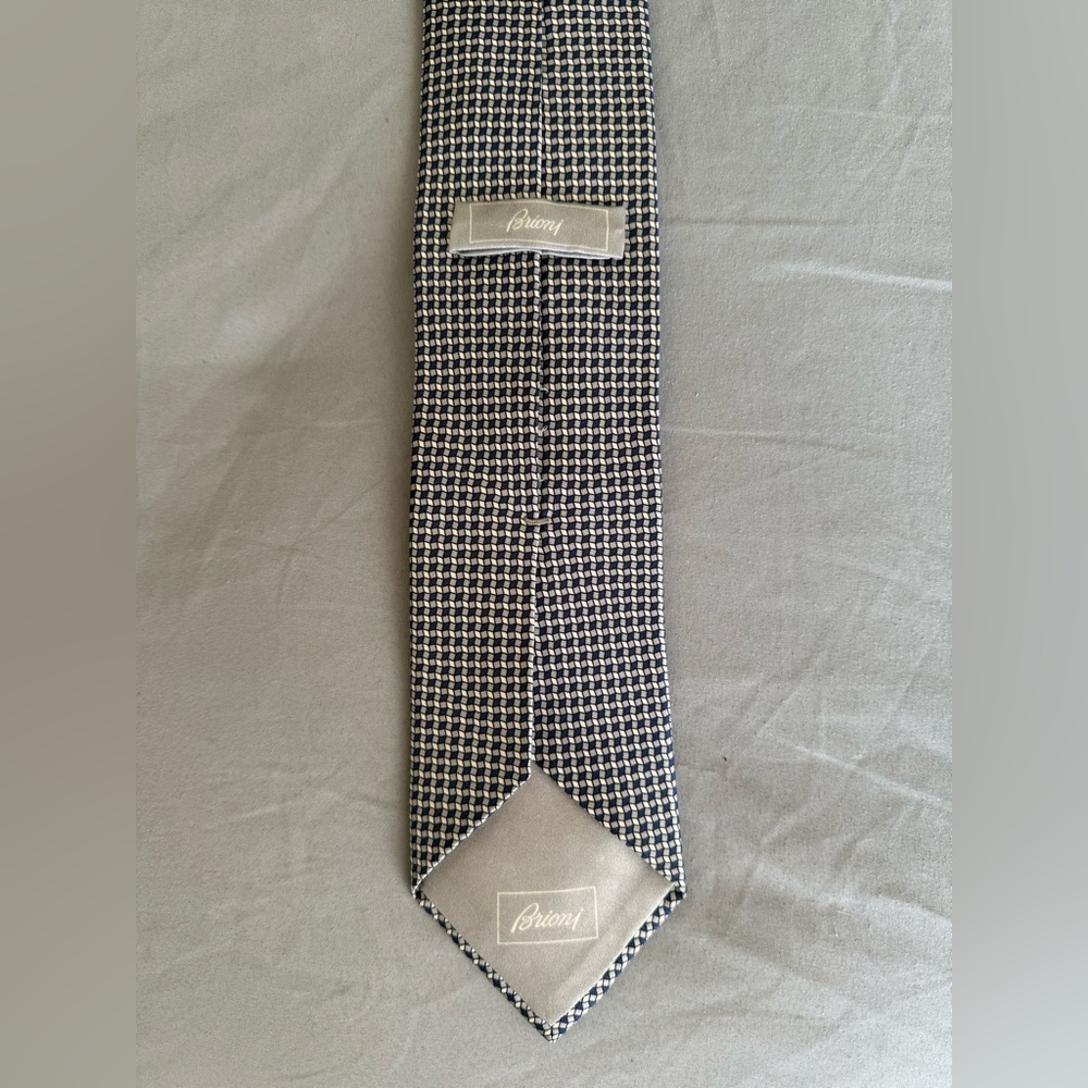 Brioni tie